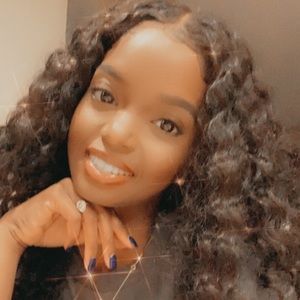 Meet your Posher, Niya